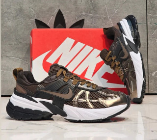کتونی رانینگ نایک وی تو کی مسترکوالیتی /سایز 37 الی 45/Nike V2k Run/ فروش عمده و تک