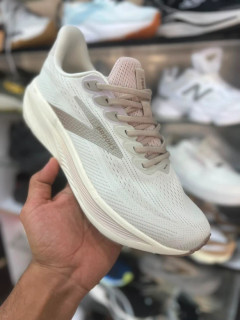 کتونی رانینگ مسترکوالیتی بروکس گاست 17 /Brooks Ghost 17/سایز 40 الی 45/ فروش عمده و تک